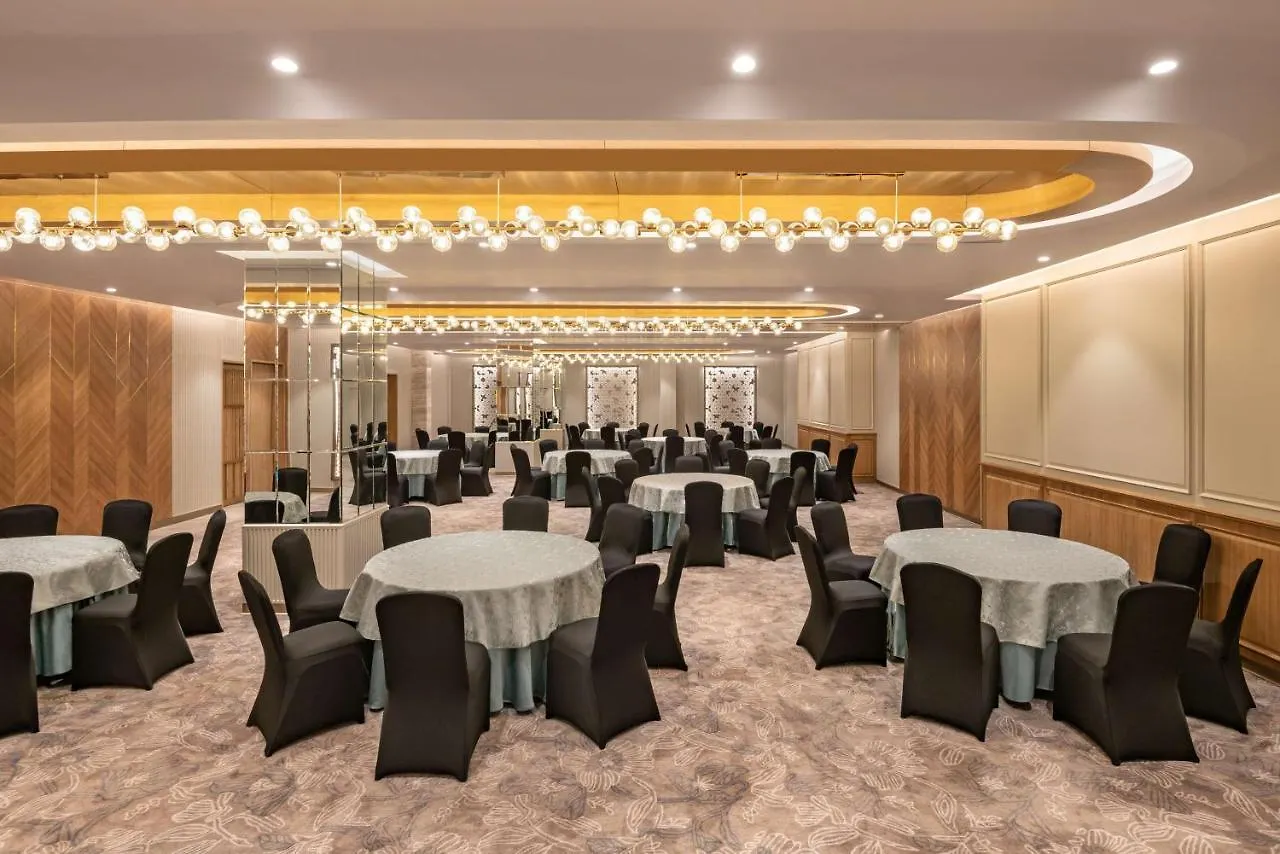 Radisson Hotel Sector 29 Gurugram Gurgaon 5*,  India